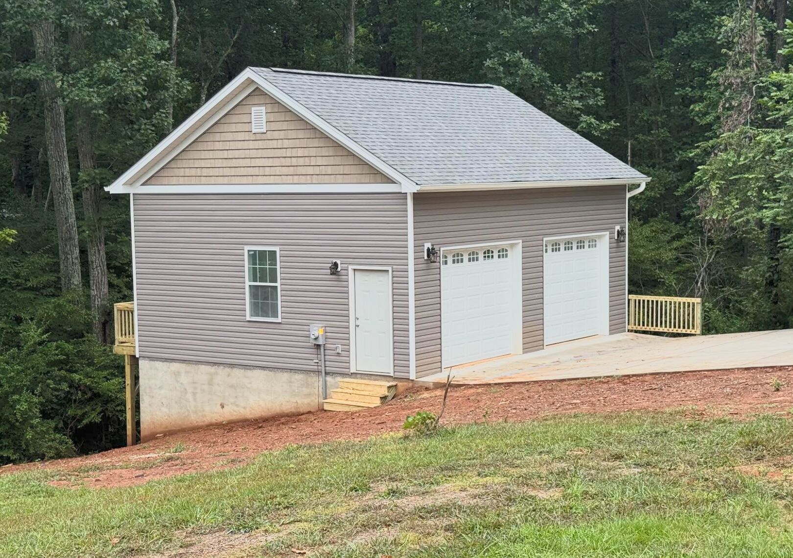 Two-Car Garage in Denver, North Carolina - Photo 3