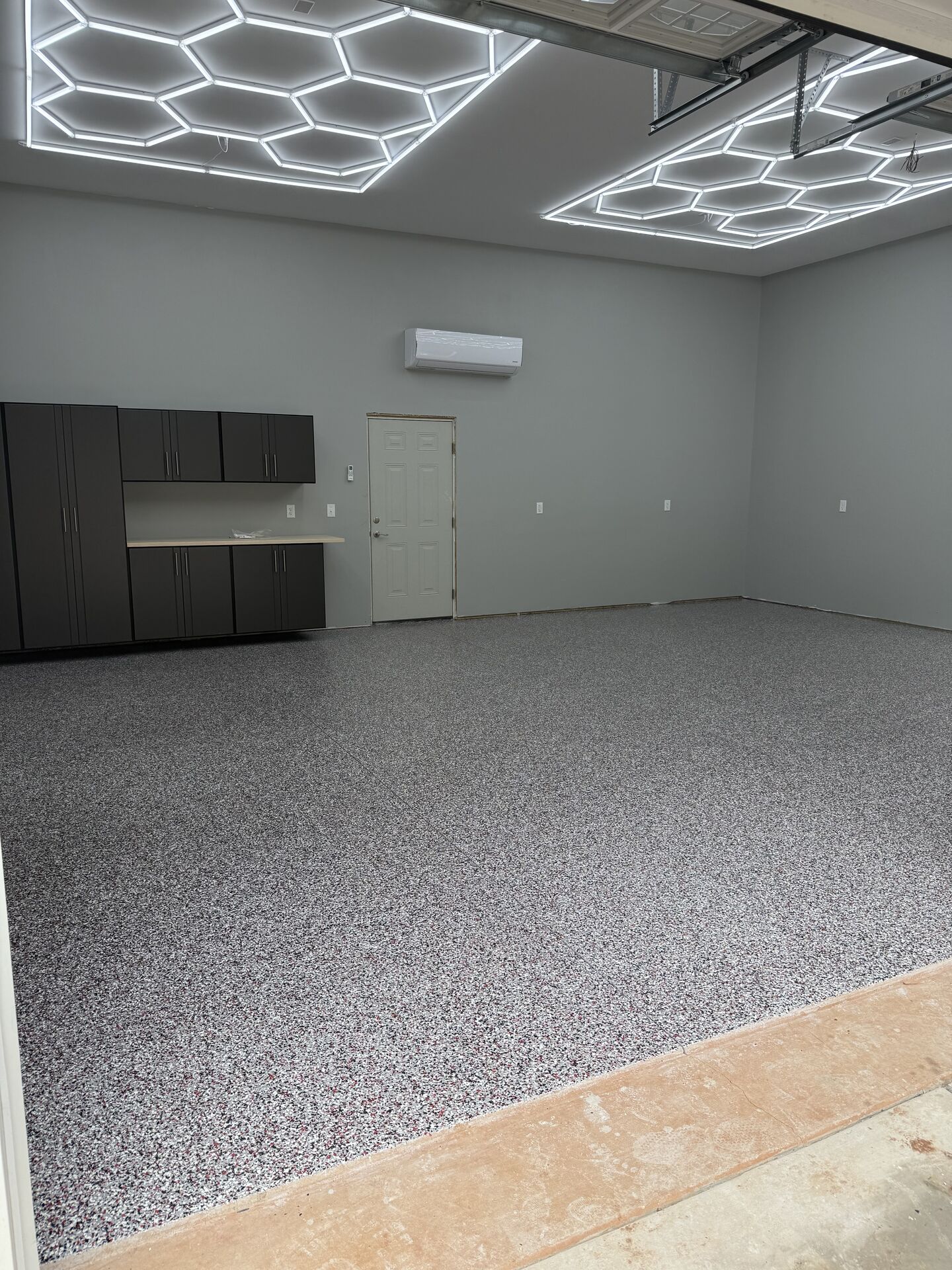 Two-Car Garage in Denver, North Carolina - Photo 2